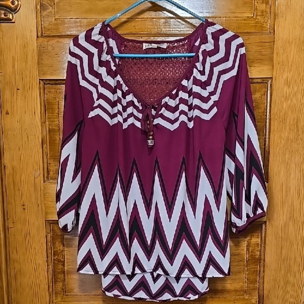 Jolt Purple and White 3/4 Sleeve Chevron Blouse XL